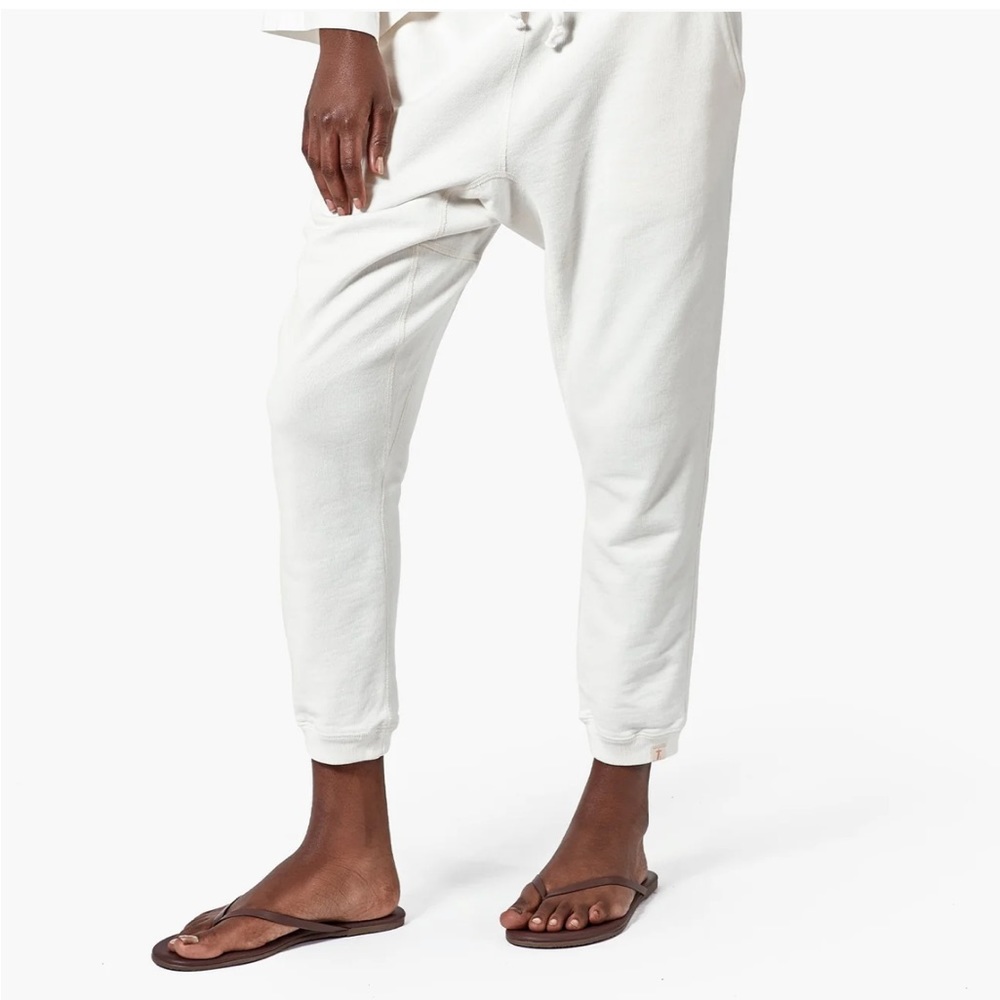 BNWT TKEES Core Jogger